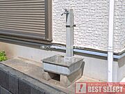 ■玄関まわりのお掃除や、洗車にも便利で嬉しい「外水栓」