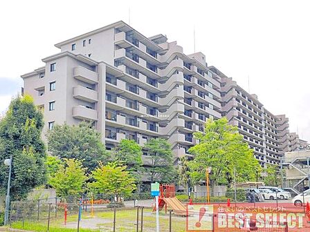 ■不在時でも荷物の受け取りに便利な宅配ボックス