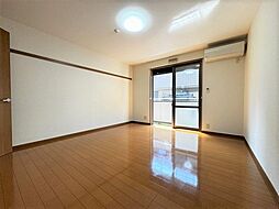 エミネンス三愛 1階1Kのリビング/ダイニング