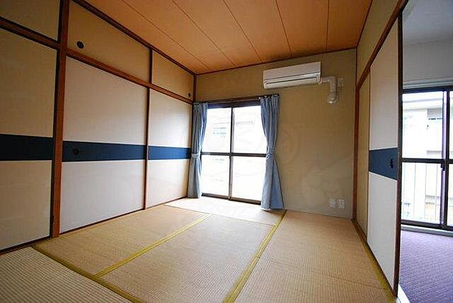 寝室