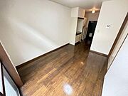 ※同物件別号室の参考写真です。