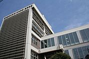 中学校「私立東京都市大学等々力中学校まで350m」