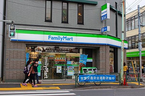 画像25:【コンビニエンスストア】ファミリーマート 田端一丁目店まで311ｍ