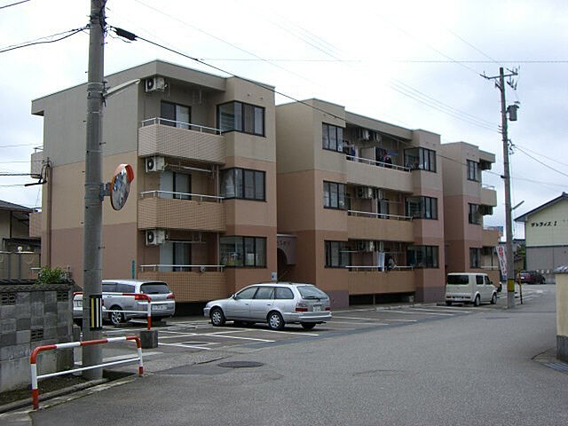 3 / 3