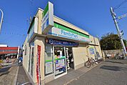 ファミリーマート 船橋法典駅前店（107m）