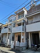 中央が当物件です