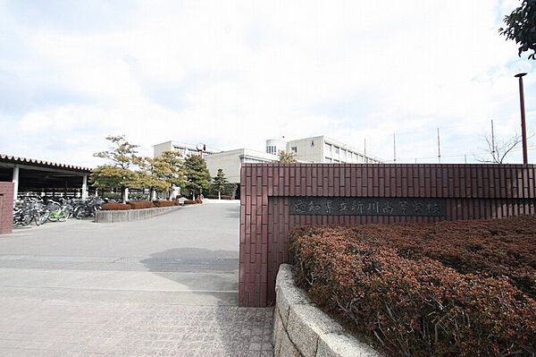 画像27:愛知県立新川高校 2366m
