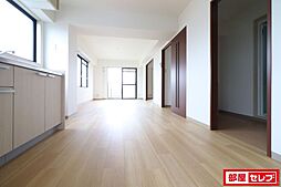 八幡マンション 4階2LDKのリビング/ダイニング