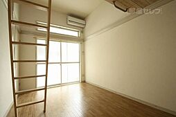 レオパレス小田井 1階ワンルームのリビング/ダイニング