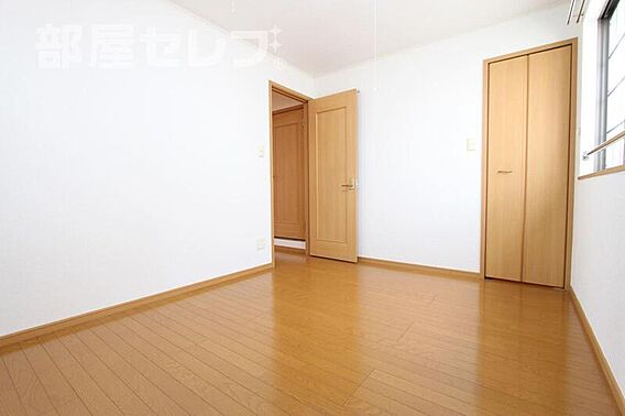 プラターヌ_内装_4