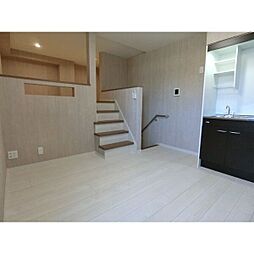 ランドスクエア須ケ口 1階ワンルームのリビング/ダイニング