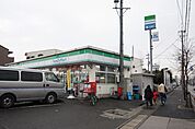 ファミリーマート 西原町店 185m