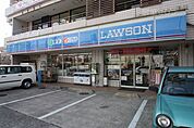 ローソン 庄内通駅前店 134m