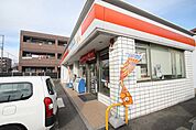 ローソンストア100北名古屋鹿田店 120m