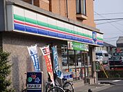 コンビニ「スリーエフまで200m」