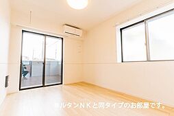 ヤングウッズ柏の葉II 1階1LDKのリビング/ダイニング