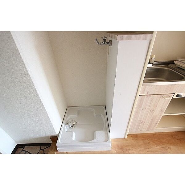 画像8:洗濯機置き場