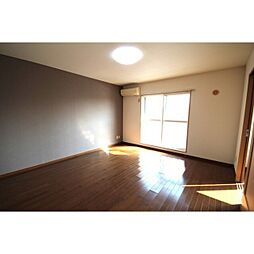 ピュアライフ弐番館 0101 1階2LDKのリビング/ダイニング