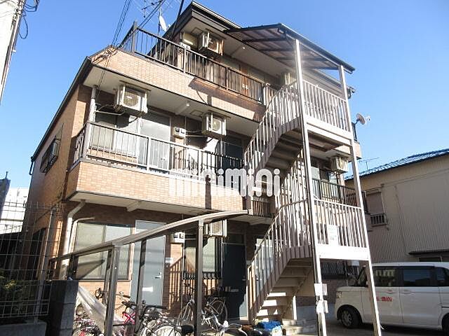 4 / 10
