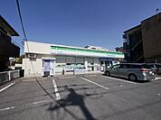 ファミリーマート東所沢駅前店 127m