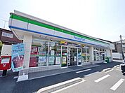 ファミリーマート所沢旭町店 272m