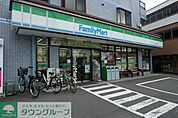 ファミリーマート保谷中町店 徒歩13分。コンビニ 1040m