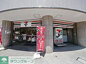 セブンイレブン小手指駅南口店 徒歩11分。 860m