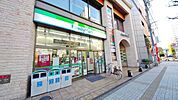 ファミリーマート志木駅東口店 692m