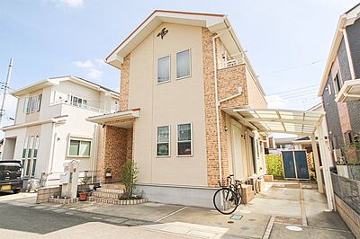 外観:■全室南向きで陽当たり良好な3(4)LDK邸!■ご内見や物件詳細などお気軽にお問い合わせください! 外観:■全室南向きで陽当たり良好な3(4)LDK邸!■ご内見や物件詳細などお気軽にお問い合わせください!