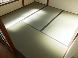 静三荘 8 2階ワンルームの寝室