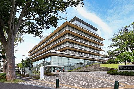 役所「習志野市役所まで780m」