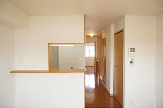 サニーヒルズ・オカベ_内装_2