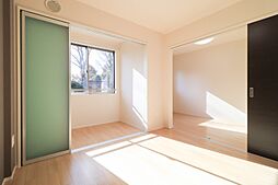 JR東北本線 間々田駅 3.3kmの賃貸アパート 2階2LDKのリビング/ダイニング