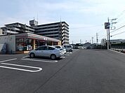 セブンイレブン 725m