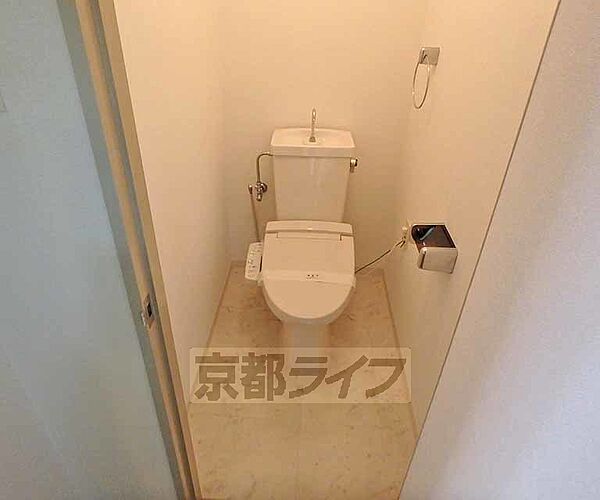 画像8:綺麗な洋式トイレです