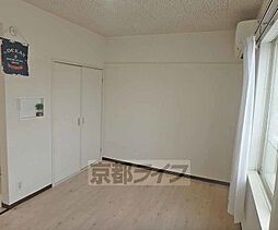 パリス嵐山 102 1階1Kのリビング/ダイニング