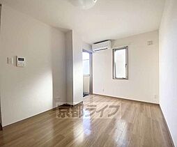 シルキーハウス 303 3階ワンルームのリビング/ダイニング