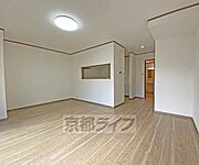 落ち着いた雰囲気のお部屋です
