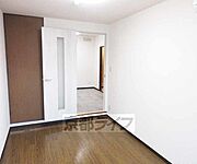 シンプルなお部屋です