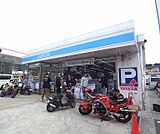 ローソンＭＫ山科ボウル前店まで117m