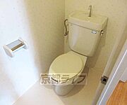 清潔感のあるトイレです