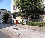 京都竹田郵便局まで100m 竹田駅から最寄の郵便局。裏手が竹田駅です。