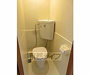 清潔感のあるトイレです