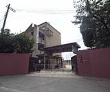 梅津中学校まで430m 四条通りと三条通りの間にあり、落ち着いた雰囲気です。