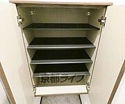 玄関収納です。