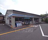 ローソン太秦蜂岡町店まで180m 広隆寺の隣です。駐車場完備。
