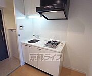 コンパクトですが2つのガスコンロ付きのキッチンです