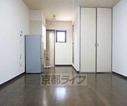 広めのお部屋です