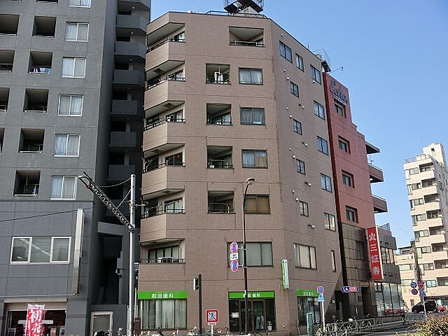 2 / 11