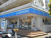 コンビニ「ローソンまで580m」
